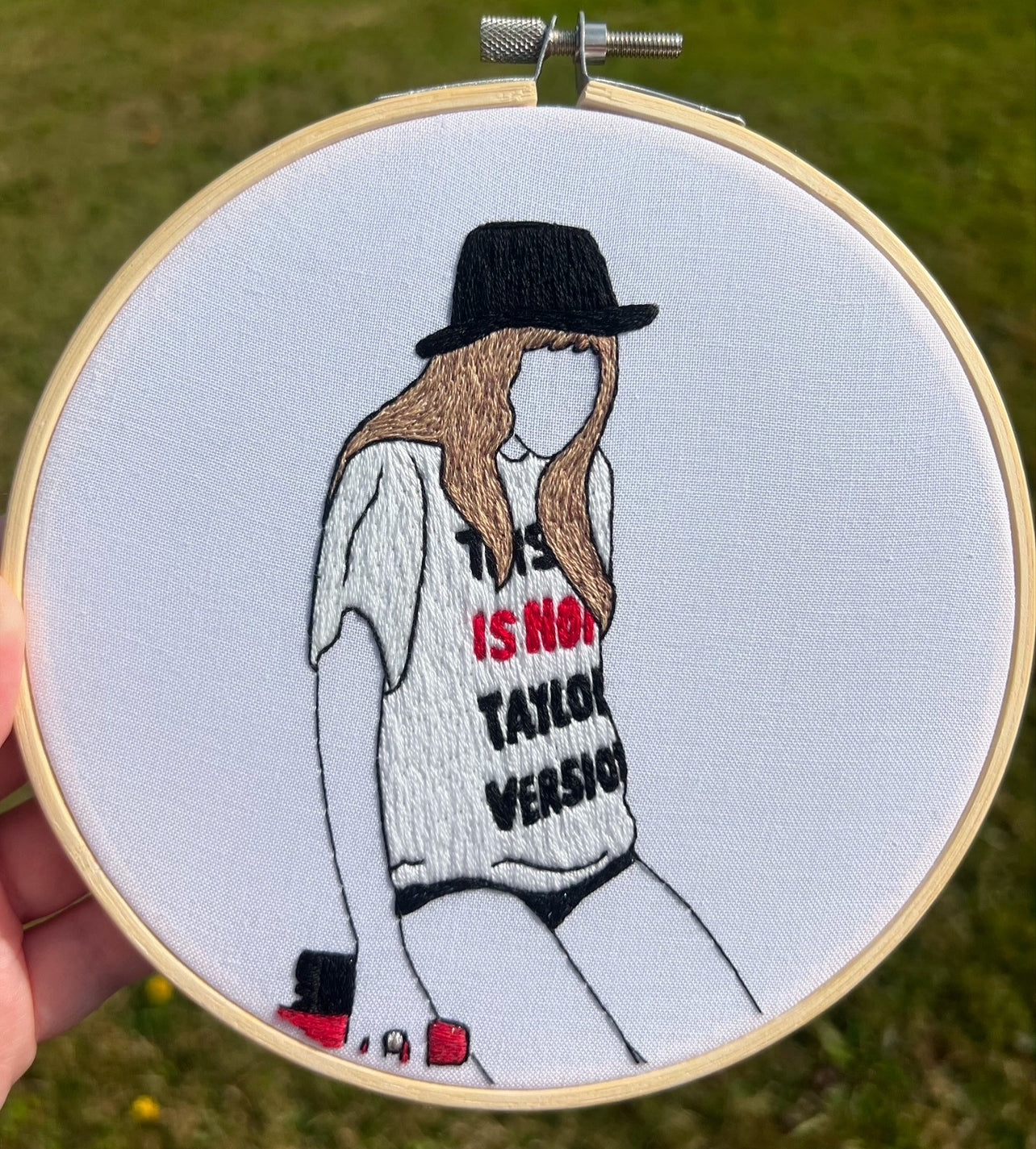 Hat Hand Off Hand Embroidered Decor in 6 inch Wooden Hoop